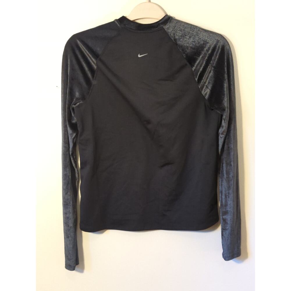 Nike Air Dri-Fit Black Midlayer Velour Long Sleeve Crew Sport T-Shirt Size M - Picture 6 of 6